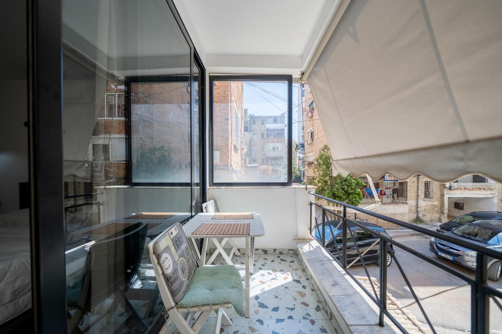 Cosy Urban Central Apartment ติรานา ภายนอก รูปภาพ