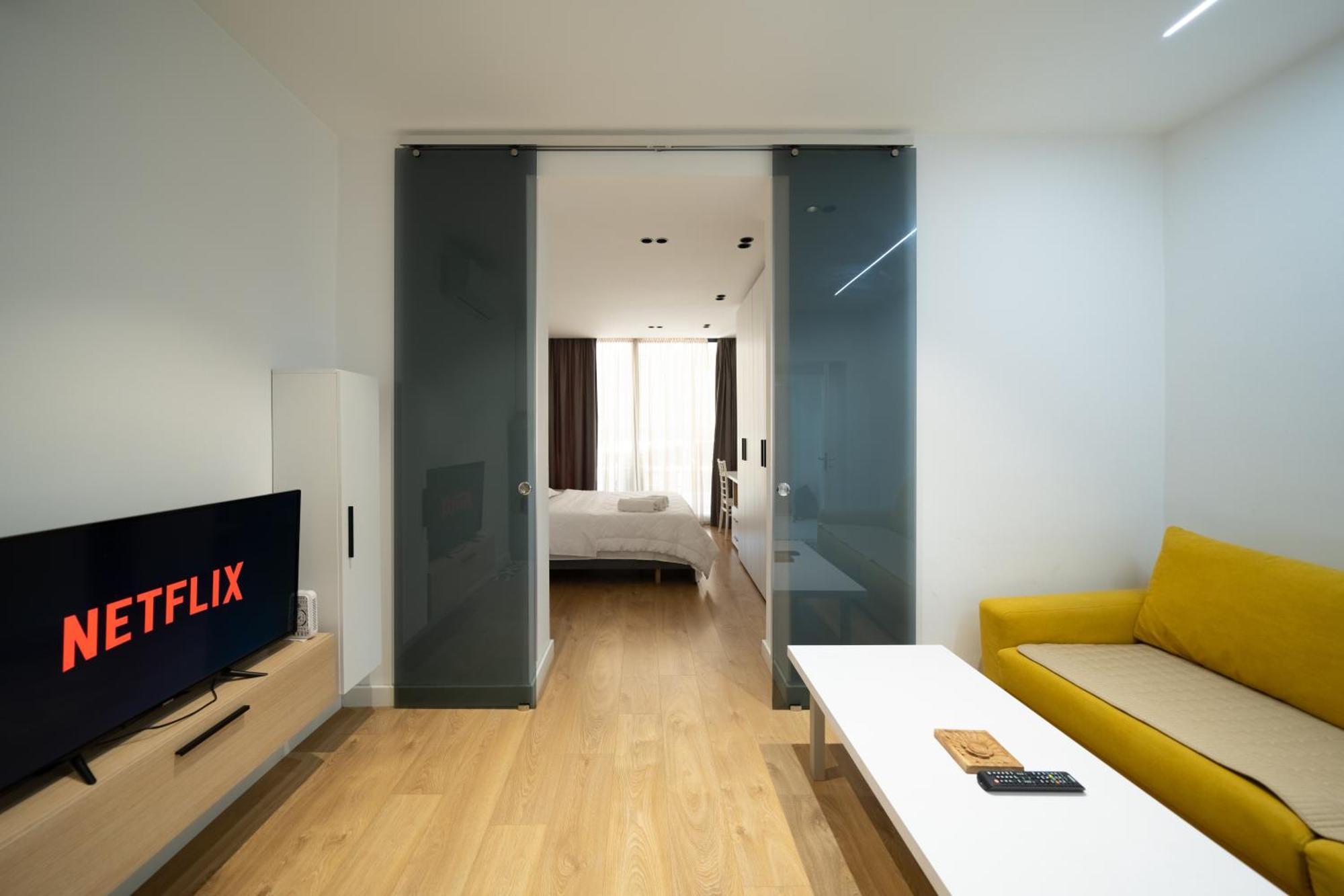 Cosy Urban Central Apartment ติรานา ภายนอก รูปภาพ